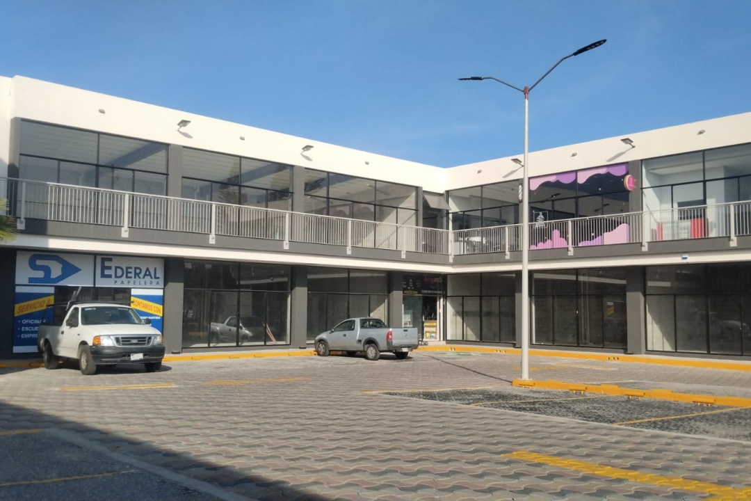1502 Av de las fuentes 4, Querétaro, ,Local,Renta,Plaza comercial Fontana,Av de las fuentes,1015