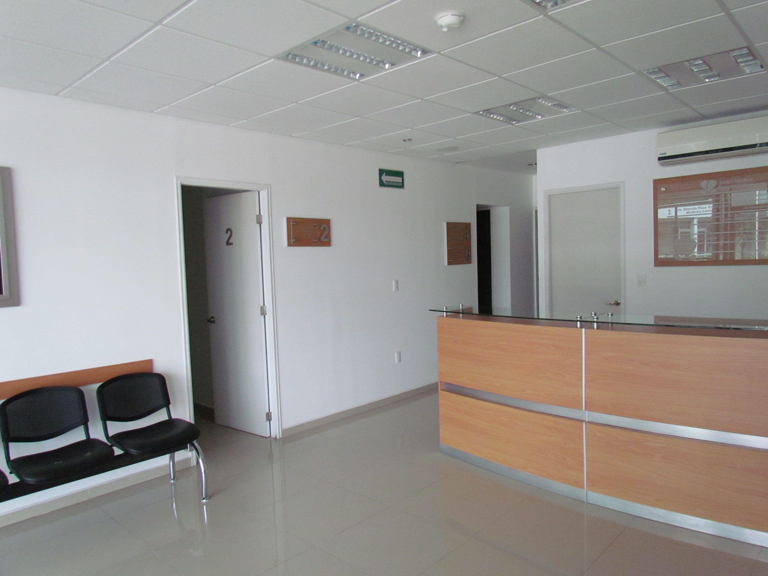 Camino Real a Huimilpan s/n, Querétaro, 76904, 6 Rooms Rooms,Local,Renta,Plaza Real Bugambilias,Camino Real a Huimilpan,1024