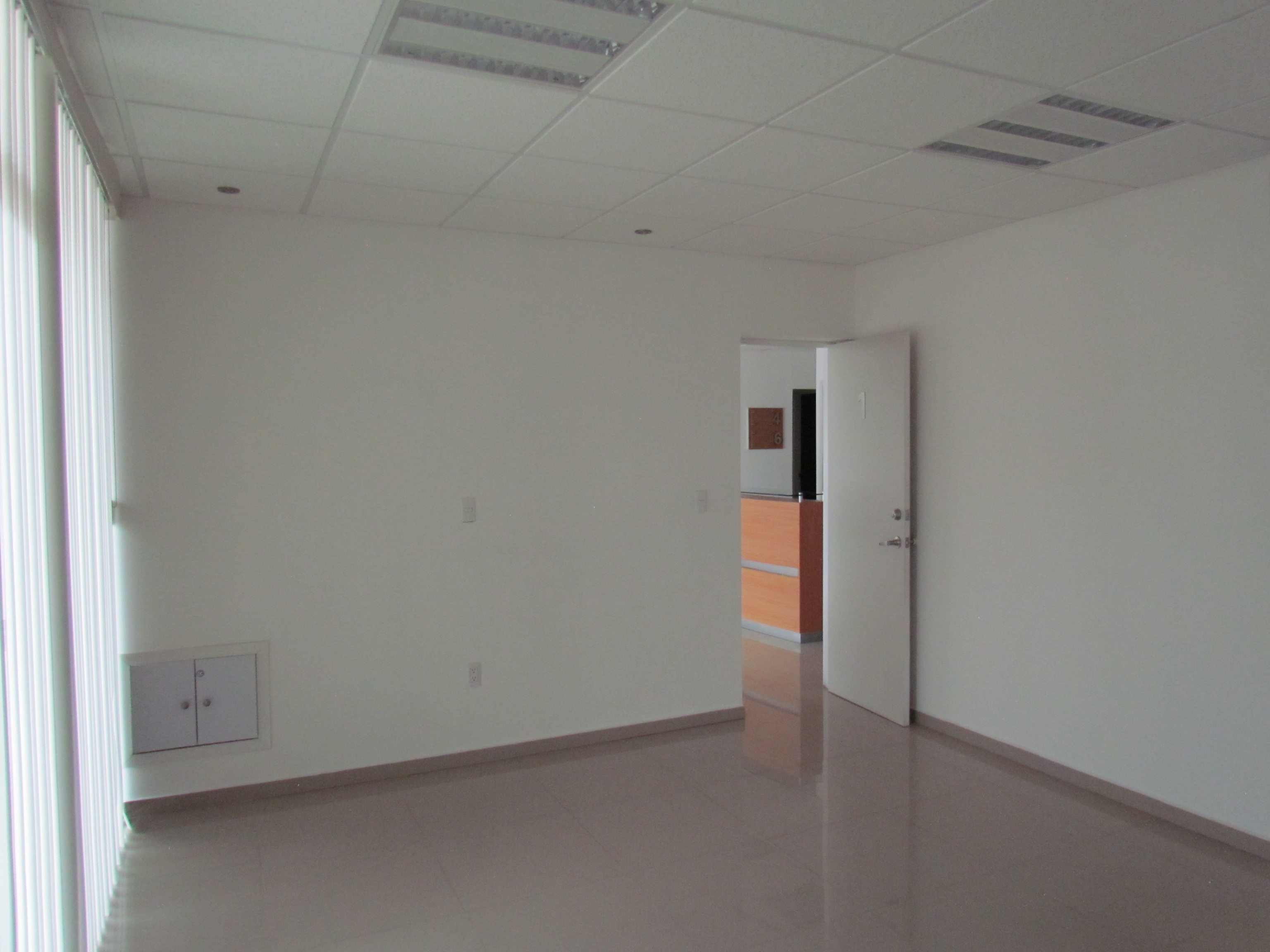 Camino Real a Huimilpan s/n, Querétaro, 76904, 6 Rooms Rooms,Local,Renta,Plaza Real Bugambilias,Camino Real a Huimilpan,1024