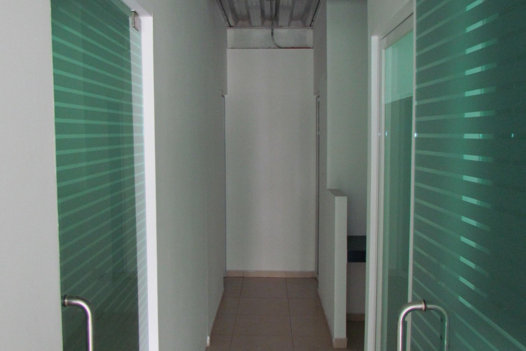 Camino Real a Huimilpan 12, Querétaro, 76904, ,Local,Renta,Plaza Real Bugambilias,Camino Real a Huimilpan,1032