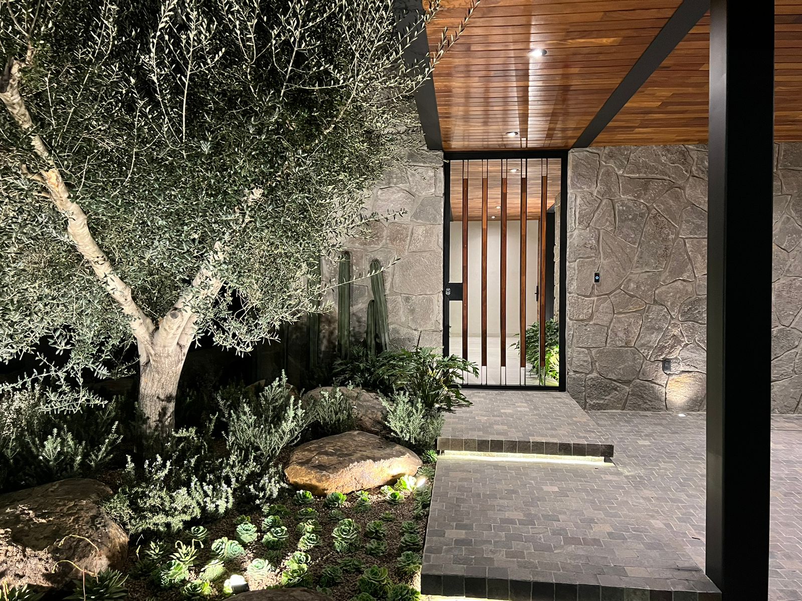 Anillo Vial Fray Junípero Serra 66, Querétaro, 76237, 4 Bedrooms Bedrooms, ,5 BathroomsBathrooms,Casa,Venta,Anillo Vial Fray Junípero Serra,1040