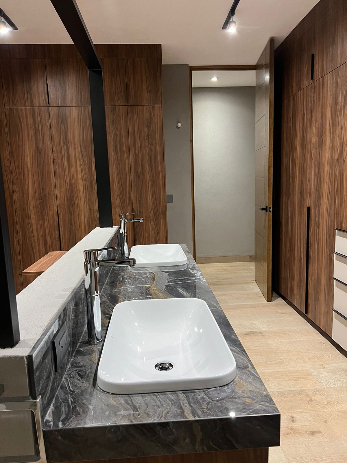 Anillo Vial Fray Junípero Serra 66, Querétaro, 76237, 4 Bedrooms Bedrooms, ,5 BathroomsBathrooms,Casa,Venta,Anillo Vial Fray Junípero Serra,1040