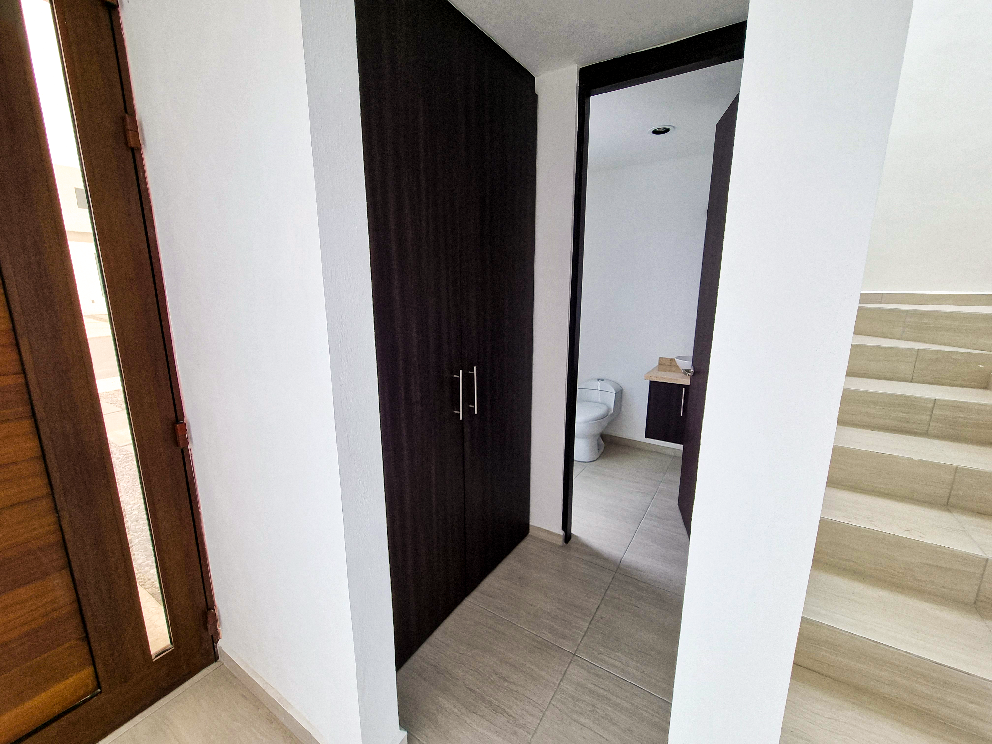 902 Cto. Pedernal Picacho, Querétaro, 76226, 3 Bedrooms Bedrooms, ,2 BathroomsBathrooms,Casa,Venta,Cto. Pedernal Picacho,1047