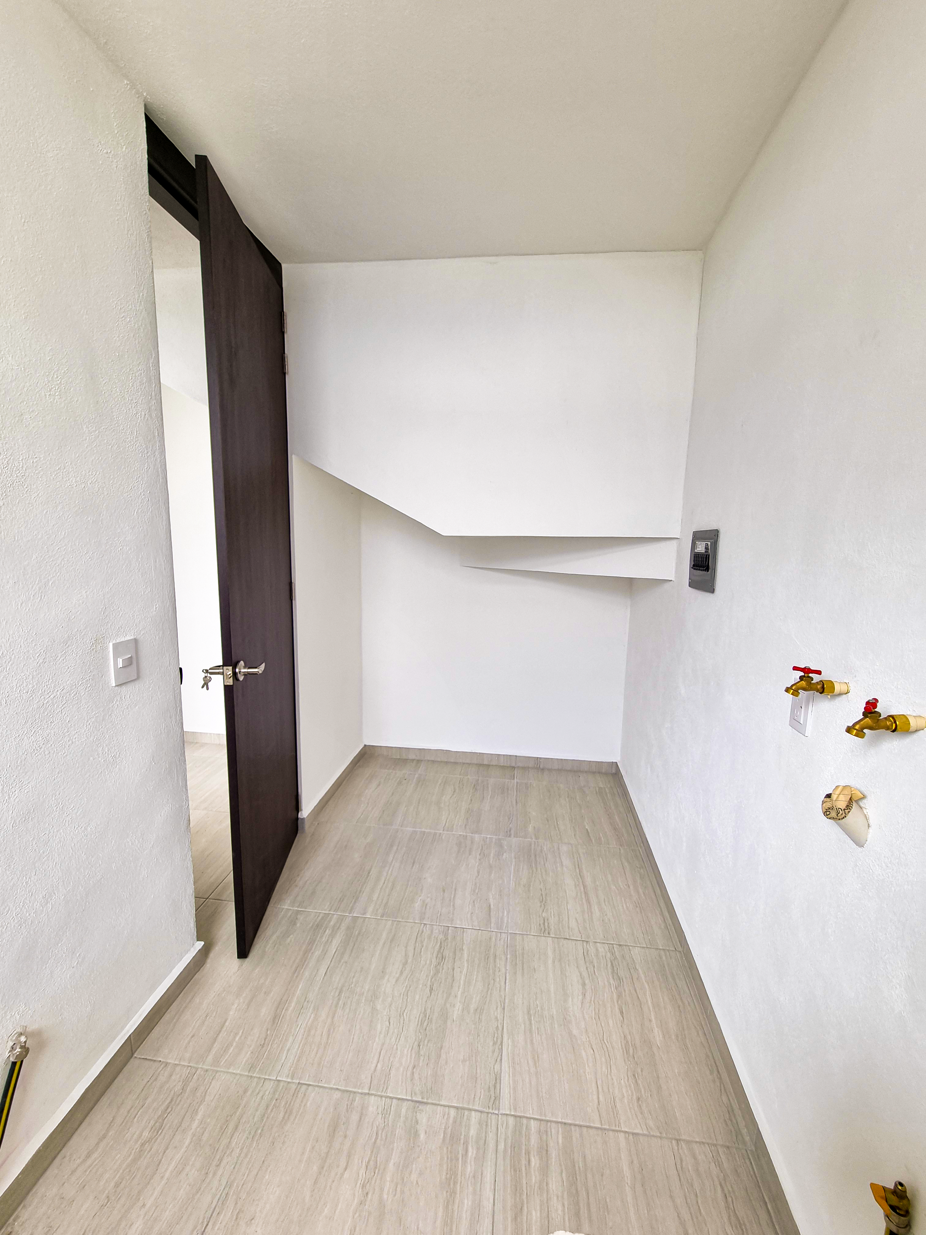 902 Cto. Pedernal Picacho, Querétaro, 76226, 3 Bedrooms Bedrooms, ,2 BathroomsBathrooms,Casa,Venta,Cto. Pedernal Picacho,1047