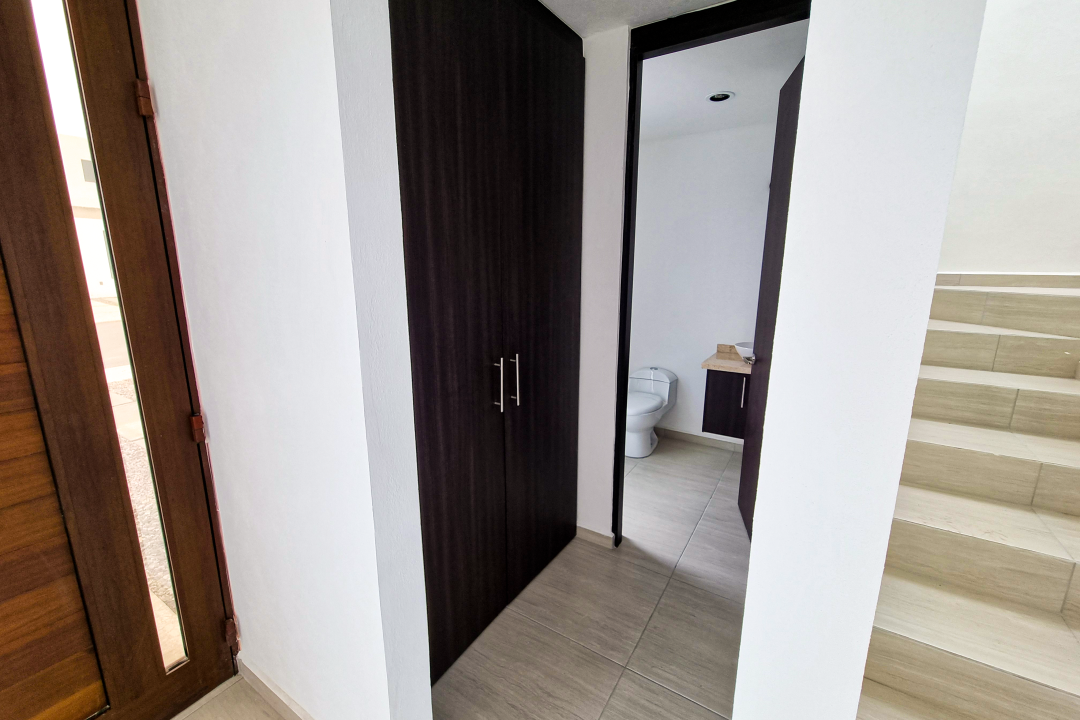 902 Cto. Pedernal Picacho, Querétaro, 76226, 3 Bedrooms Bedrooms, ,2 BathroomsBathrooms,Casa,Venta,Cto. Pedernal Picacho,1047