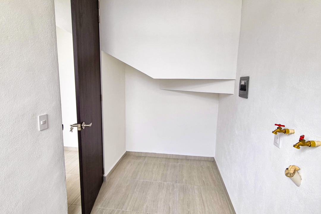 902 Cto. Pedernal Picacho, Querétaro, 76226, 3 Bedrooms Bedrooms, ,2 BathroomsBathrooms,Casa,Venta,Cto. Pedernal Picacho,1047