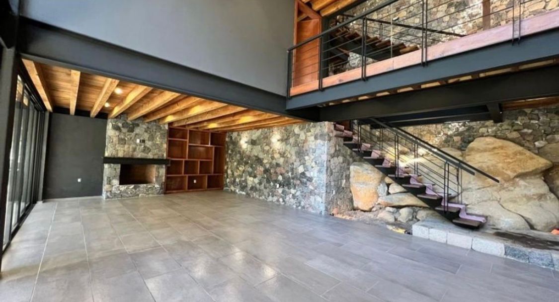 5V7M+FX4, Avándaro, Valle de Bravo, Estado de México, 51200, 5 Bedrooms Bedrooms, ,5 BathroomsBathrooms,Casa,Venta,5V7M+FX4,1058