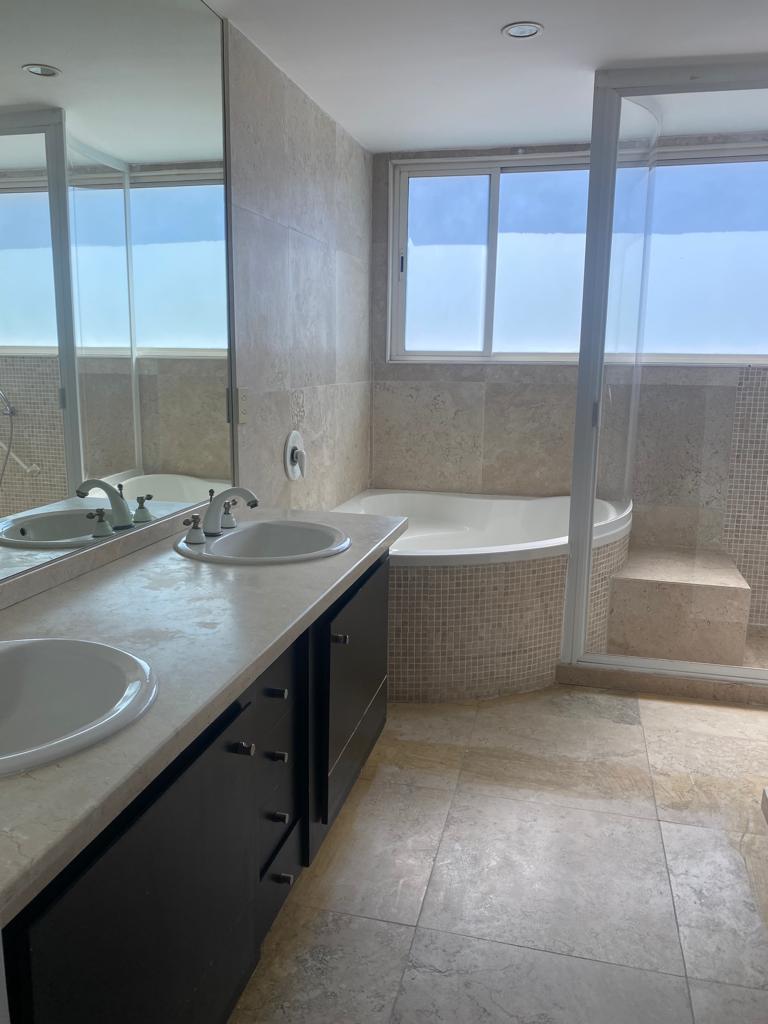 003 Monton Cuarteles, Ciudad de México, CDMX, 52779, 3 Bedrooms Bedrooms, ,3 BathroomsBathrooms,Departamento,Venta,Club Lomas Contry,Monton Cuarteles,1063