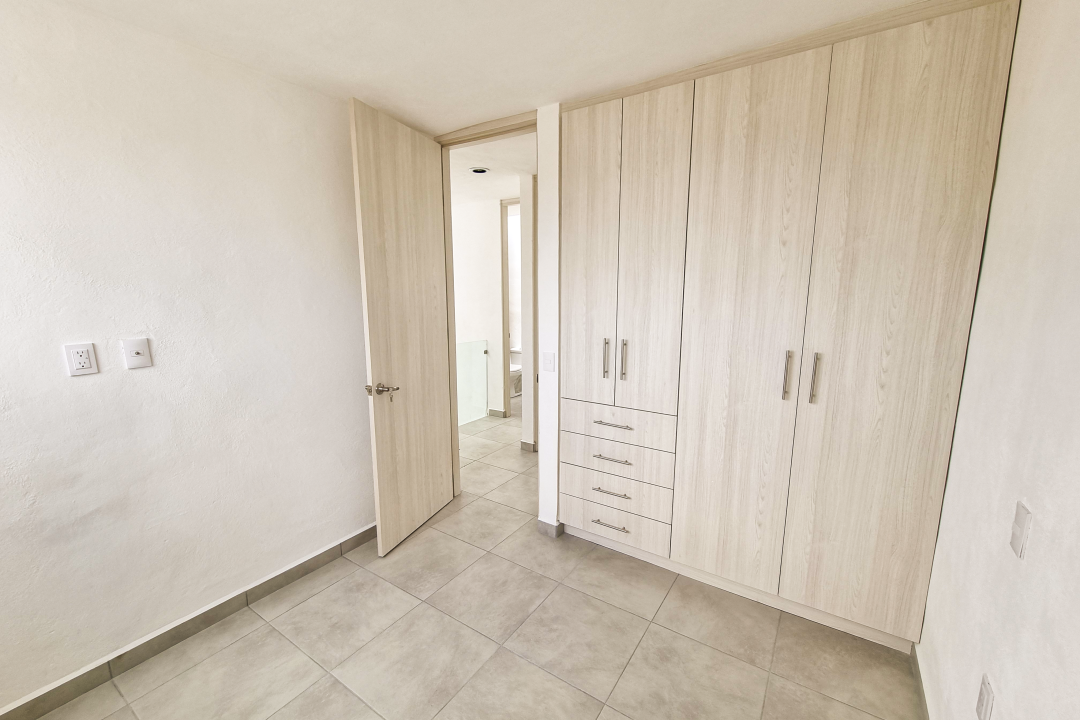 Anillo Vial 3 Oriente, Querétaro, 76246, ,Casa,Venta,Anillo Vial 3 Oriente,1082