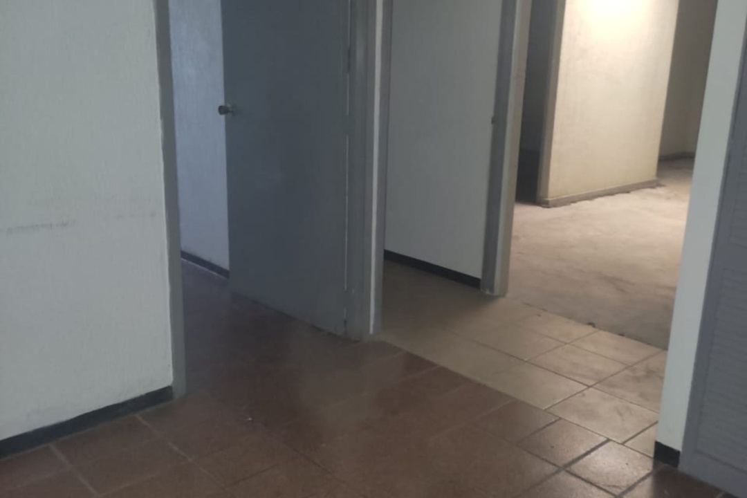 1104 Av. Miguel Hidalgo 1, León, 37220, ,Local,Venta,Av. Miguel Hidalgo,1004